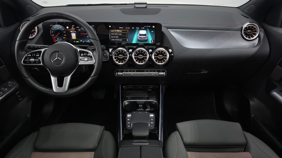 Mercedes-Benz EQA, 2023 — фото 7 из 12