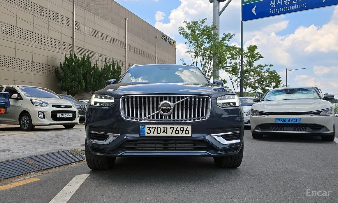 Volvo XC90, 2024 — фото 2 из 12