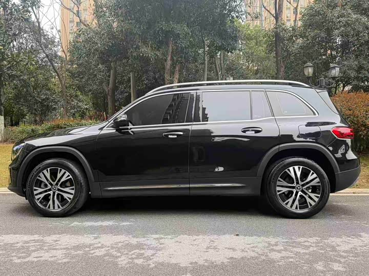 Mercedes-Benz GLB-Class, 2024 — фото 3 из 9