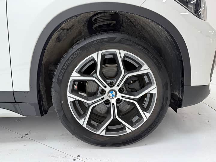 BMW X1, 2021 — фото 8 из 9