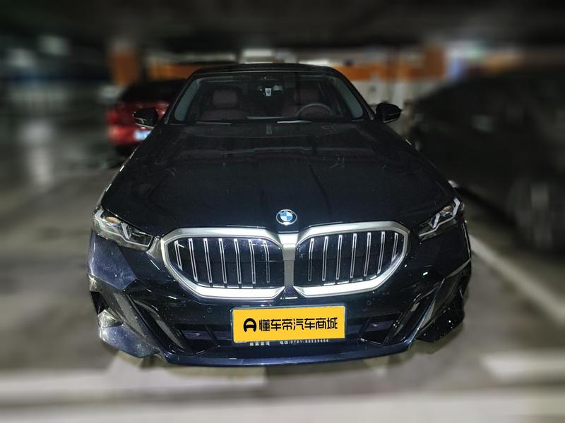 BMW 5 Series, 2025 — фото 2 из 12