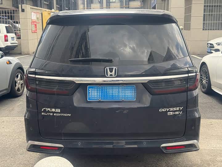 Honda Odyssey, 2023 — фото 6 из 9