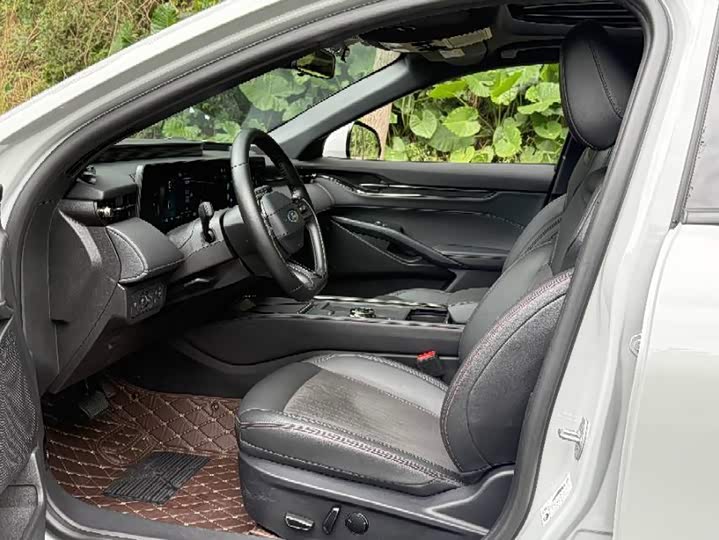 Ford Mondeo, 2023 — фото 9 из 9