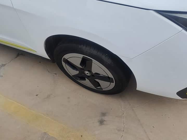 Dongfeng Aeolus E70, 2023 — фото 6 из 9