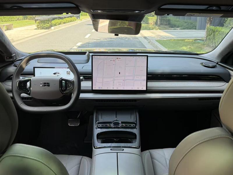 Geely Galaxy Starshine 8 EM-i, 2025 — фото 5 из 10