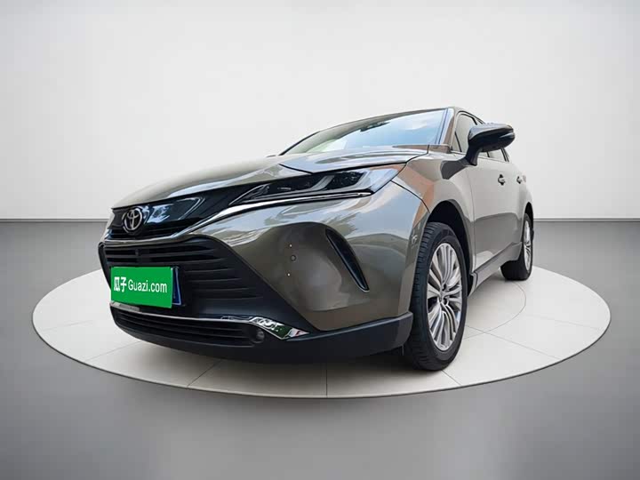Toyota Harrier, 2022 — купить в Кирове под ключ