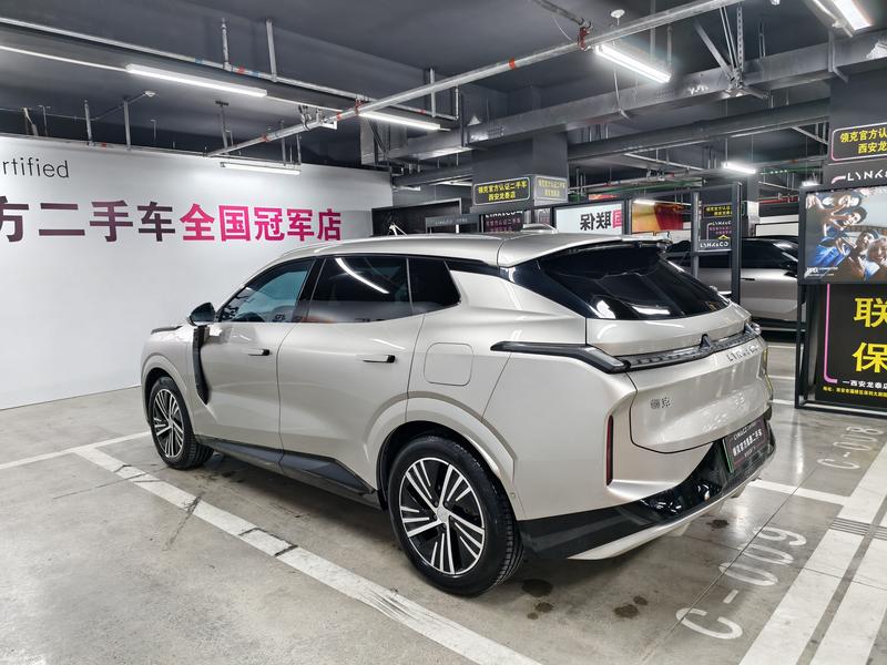 Lynk & Co 08 EM-P Hybrid, 2024 — фото 5 из 12