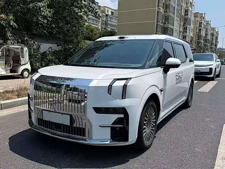 Zeekr 009, 2025 — купить в Санкт-Петербурге под ключ