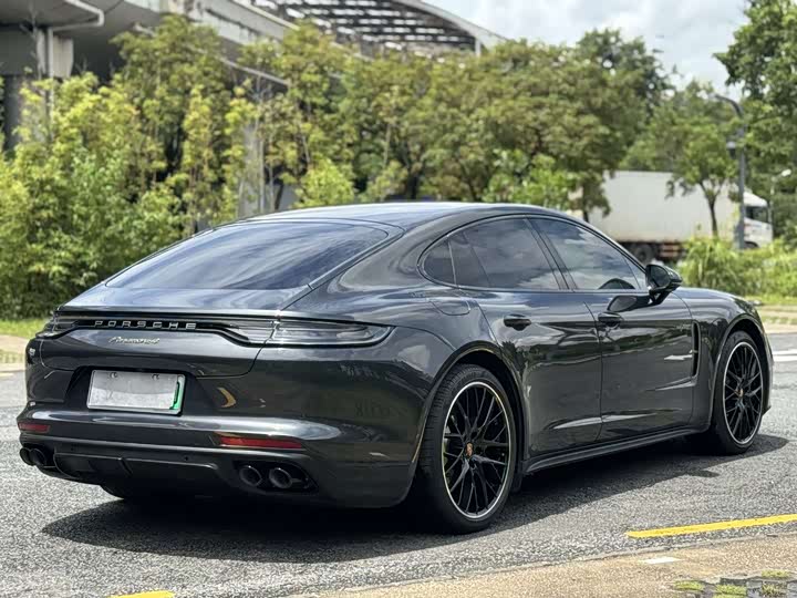 Porsche Panamera Hybrid, 2022 — фото 7 из 9