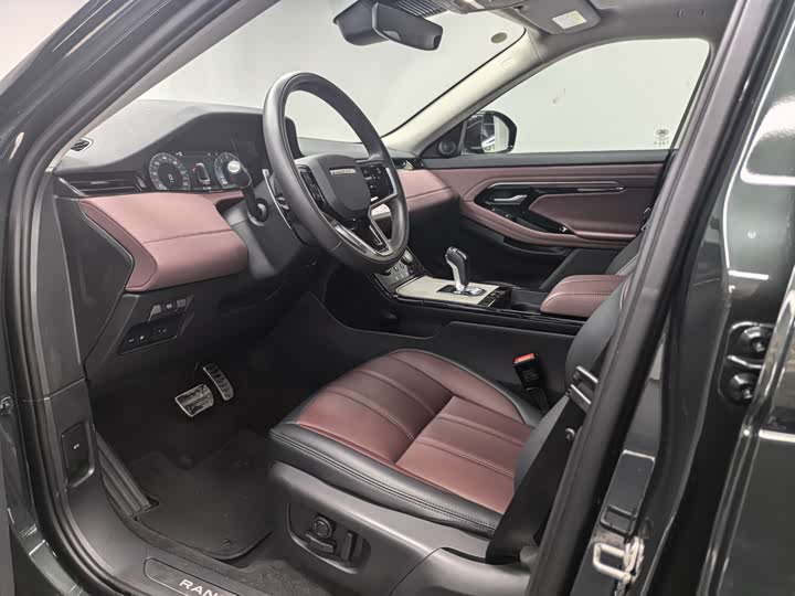 Land Rover Range Rover Evoque L Hybrid, 2023 — фото 4 из 9