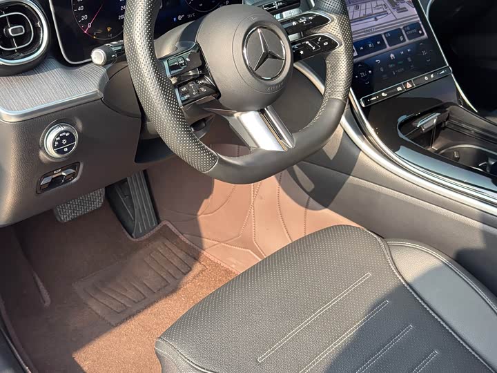 Mercedes-Benz C-Class, 2024 — фото 7 из 9