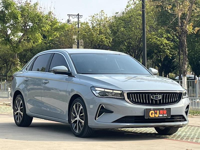 Geely Emgrand, 2023 — фото 3 из 12