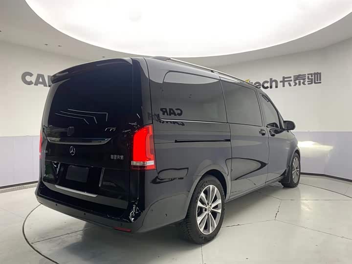 Mercedes-Benz V-Class, 2024 — фото 5 из 9