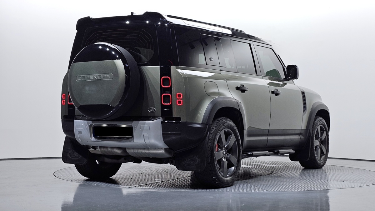 Land Rover Defender, 2022 — фото 2 из 12