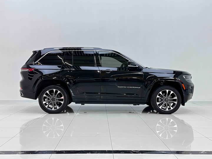 Jeep Grand Cherokee Hybrid, 2026 — фото 5 из 9