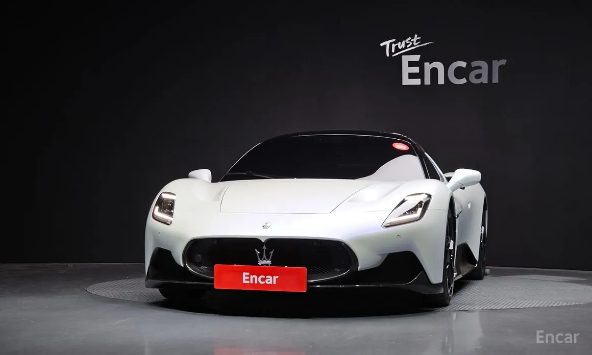 Maserati MC20, 2022 — фото 3 из 12