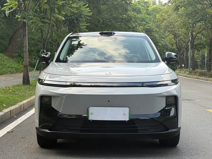 Leapmotor B10, 2025 — фото 2 из 9