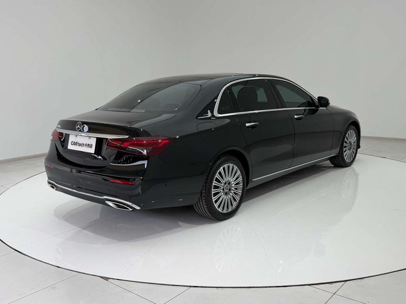 Mercedes-Benz E-Class, 2023 — фото 7 из 12