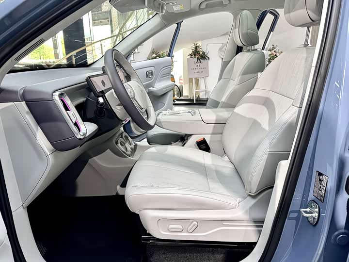 Leapmotor B10, 2025 — фото 8 из 9
