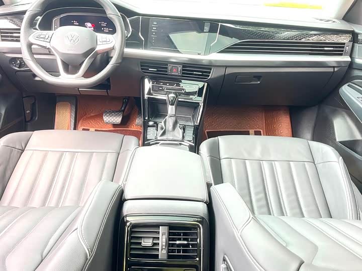Volkswagen Passat, 2022 — фото 5 из 9