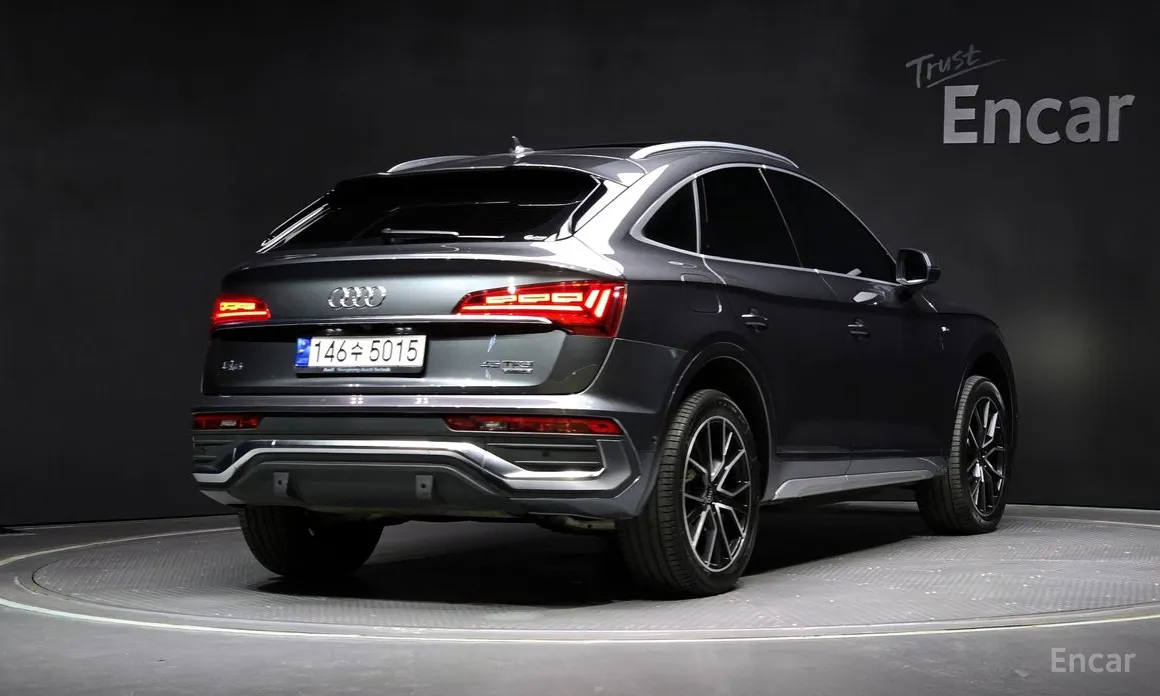 Audi Q5, 2023 — фото 2 из 12