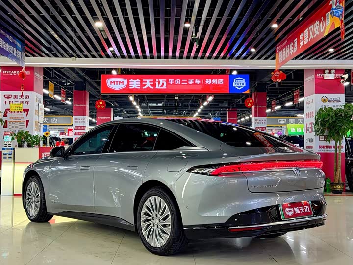 Buick Electra L7, 2025 — фото 6 из 9