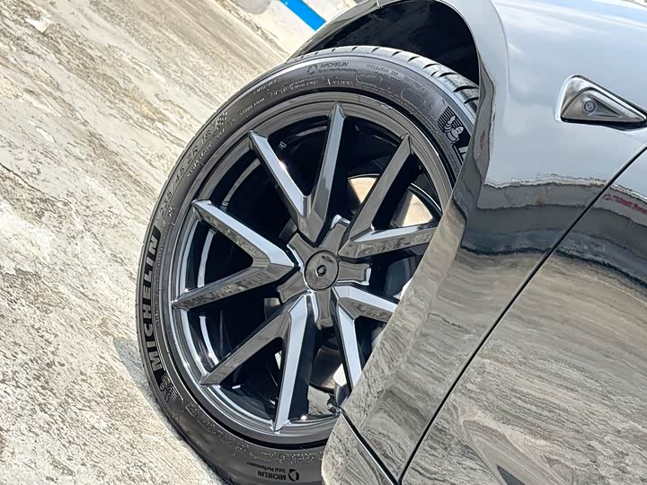 Tesla Model 3, 2021 — фото 9 из 9