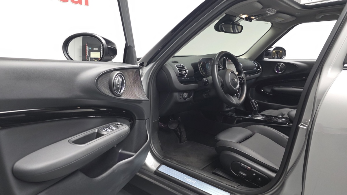 Mini Clubman, 2023 — фото 9 из 12
