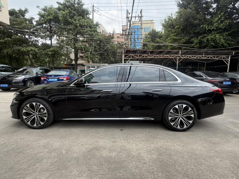 Mercedes-Benz E-Class, 2025 — фото 4 из 12
