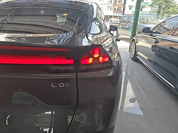 Changan Deepal L07, 2025 — фото 8 из 9