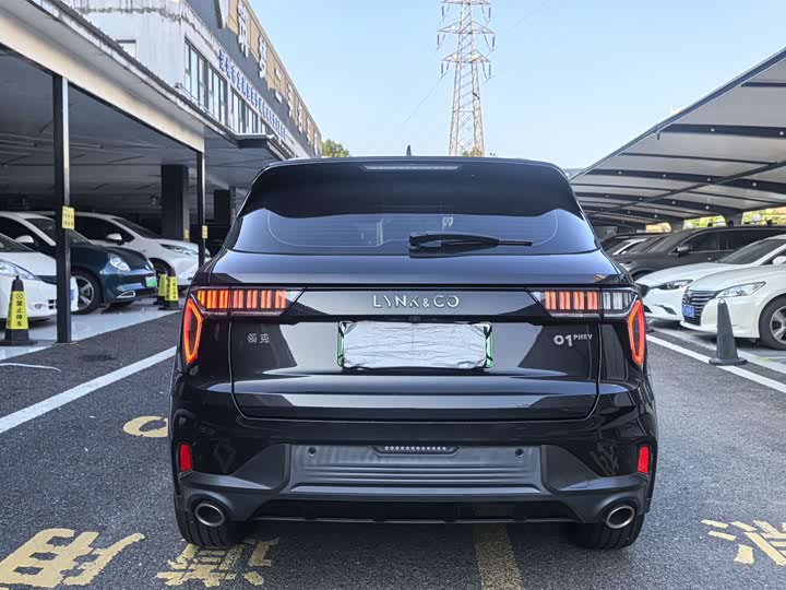 Lynk & Co 01 EM-P Hybrid, 2021 — фото 4 из 9