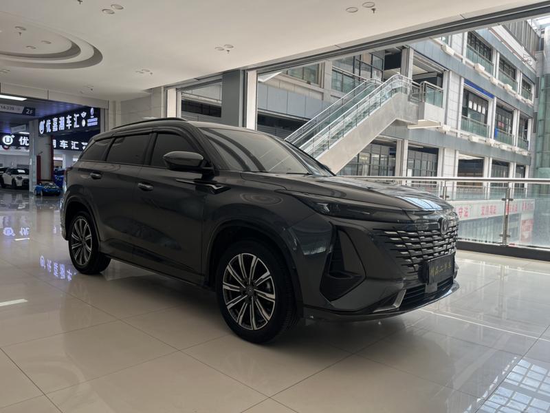 Changan CS75 Plus, 2023 — фото 3 из 12