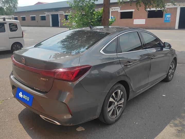Changan Eado Plus, 2022 — фото 3 из 9