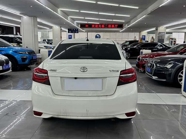 Toyota Vios, 2022 — фото 8 из 9