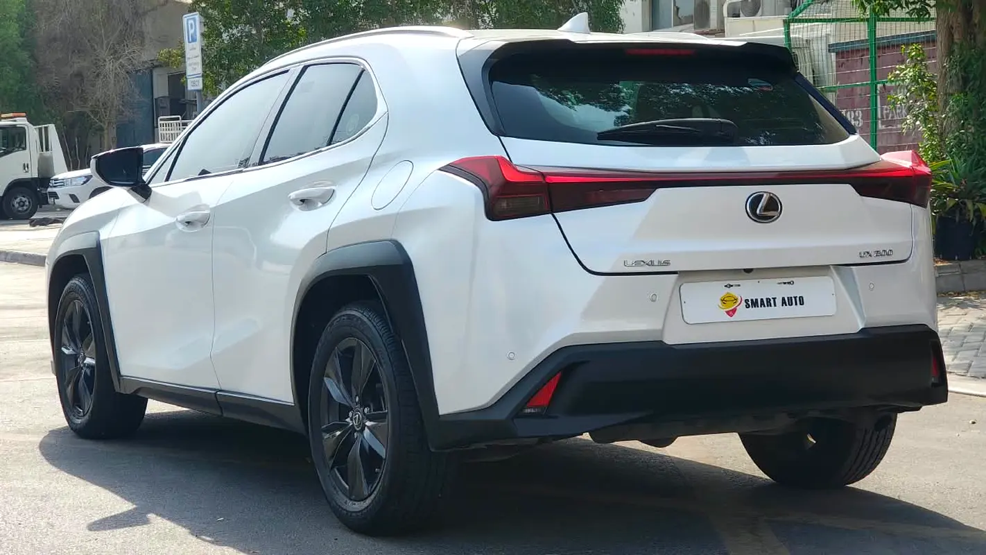 Lexus UX-Series, 2023 — фото 6 из 10