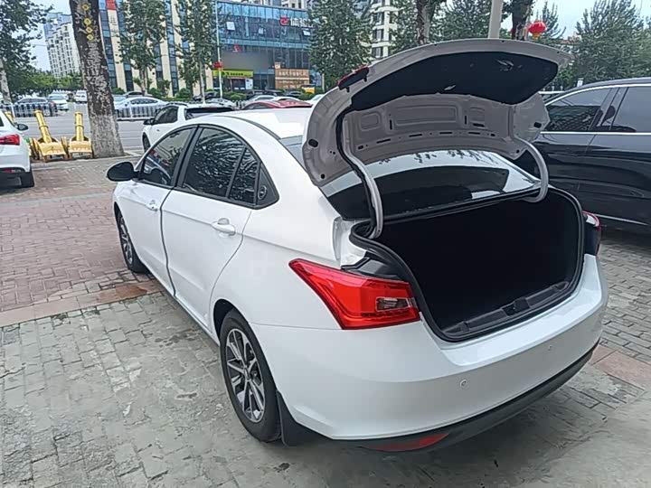 Chery Arrizo 5, 2025 — фото 5 из 9