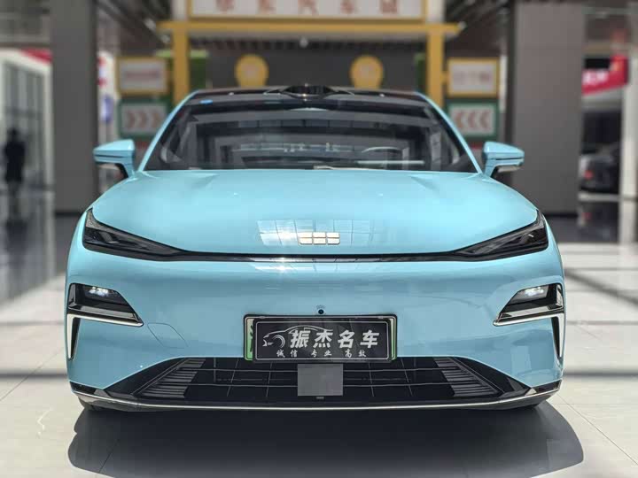 Geely Galaxy Starshine 8 EM-i, 2025 — фото 3 из 9