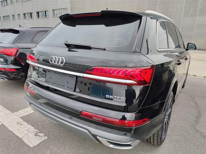 Audi Q7, 2023 — фото 5 из 9