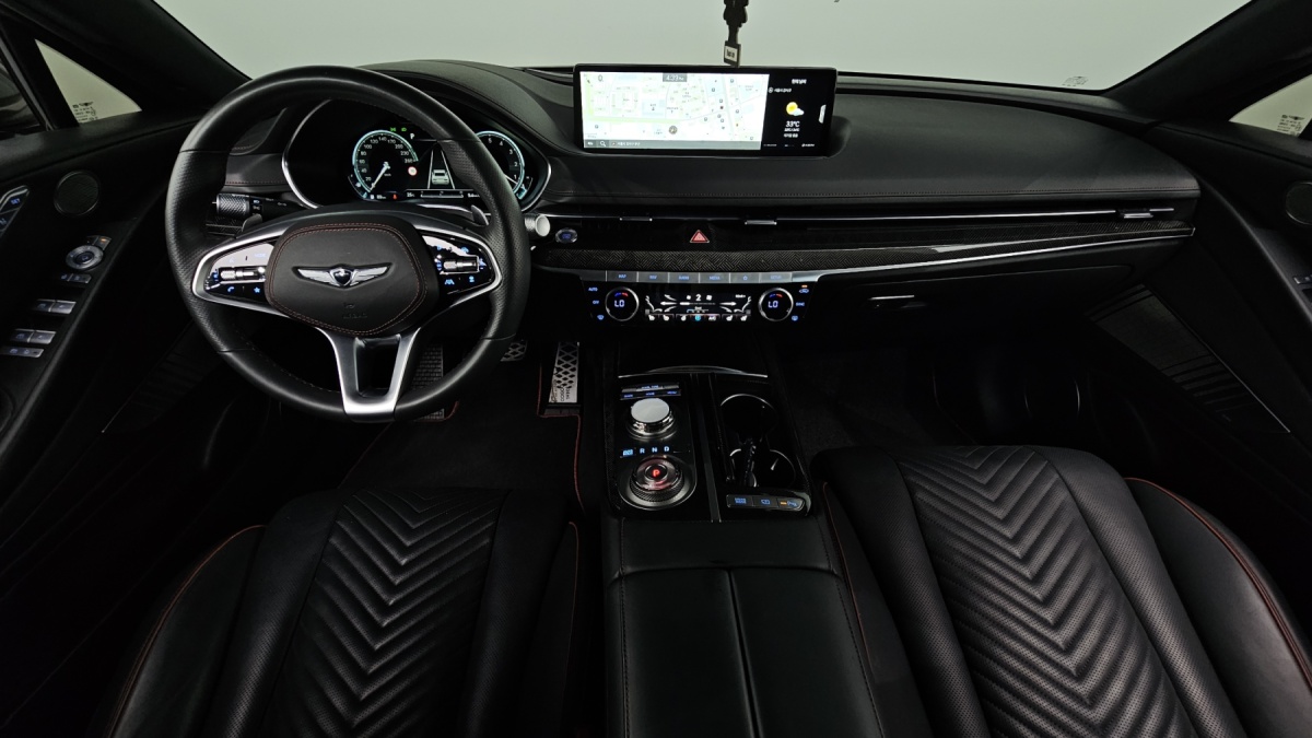 Genesis G80, 2023 — фото 2 из 12