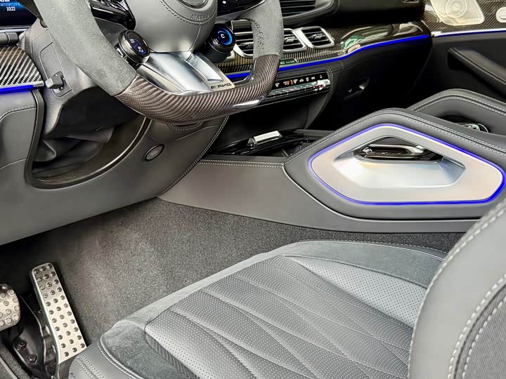Mercedes-Benz GLS-Class AMG, 2025 — фото 8 из 9