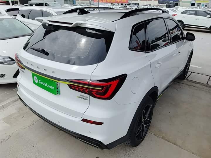 Roewe RX5 Hybrid, 2022 — фото 7 из 9