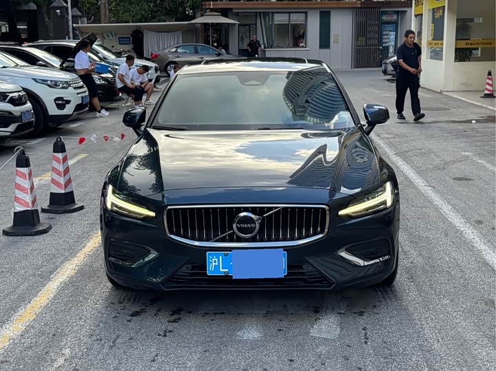 Volvo S60, 2022 — купить в Санкт-Петербурге под ключ