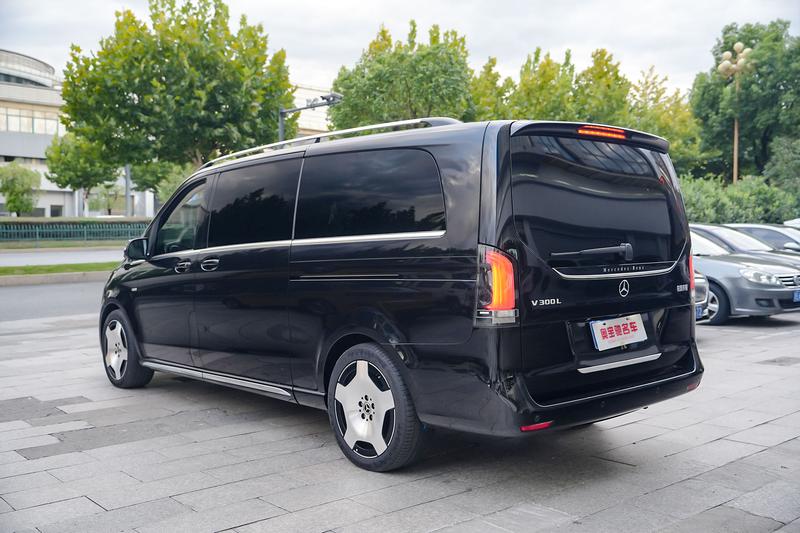 Mercedes-Benz V-Class, 2025 — фото 4 из 12