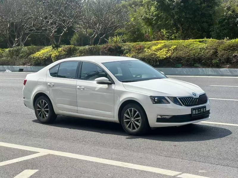 Skoda Octavia Pro, 2022 — фото 3 из 9