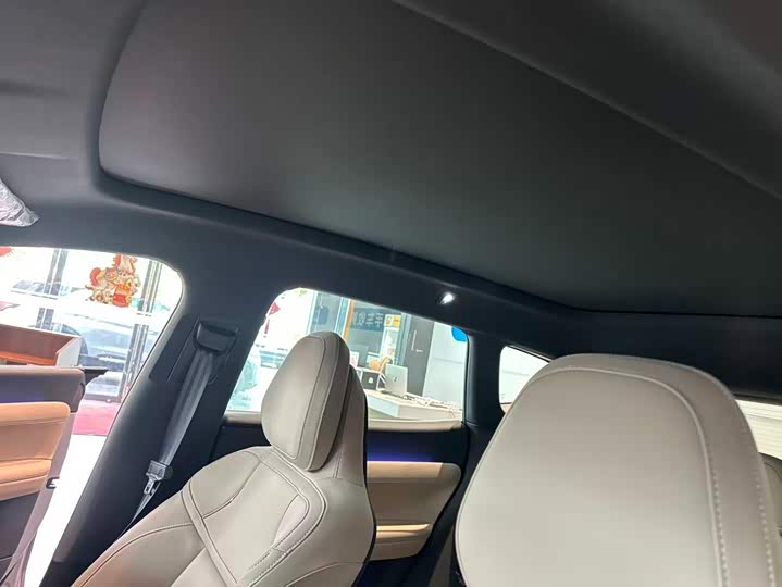 Volvo XC70 Hybrid, 2025 — фото 7 из 9