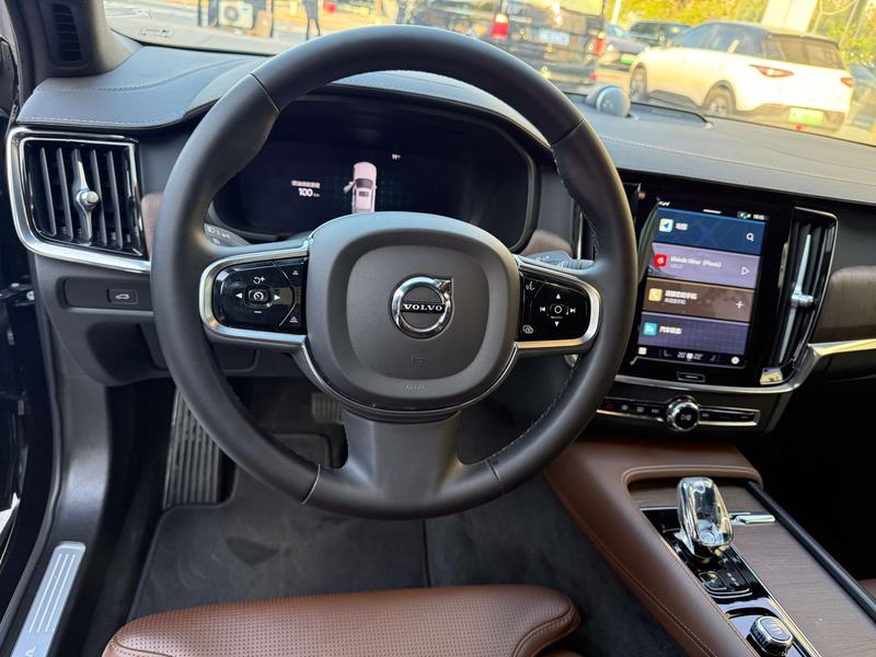 Volvo S90, 2023 — фото 8 из 12