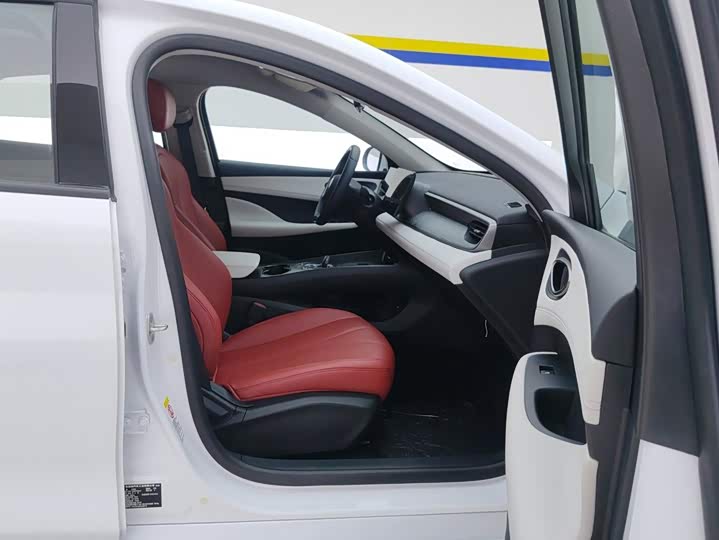 BYD Seal 05 DM-i Hybrid, 2025 — фото 8 из 9