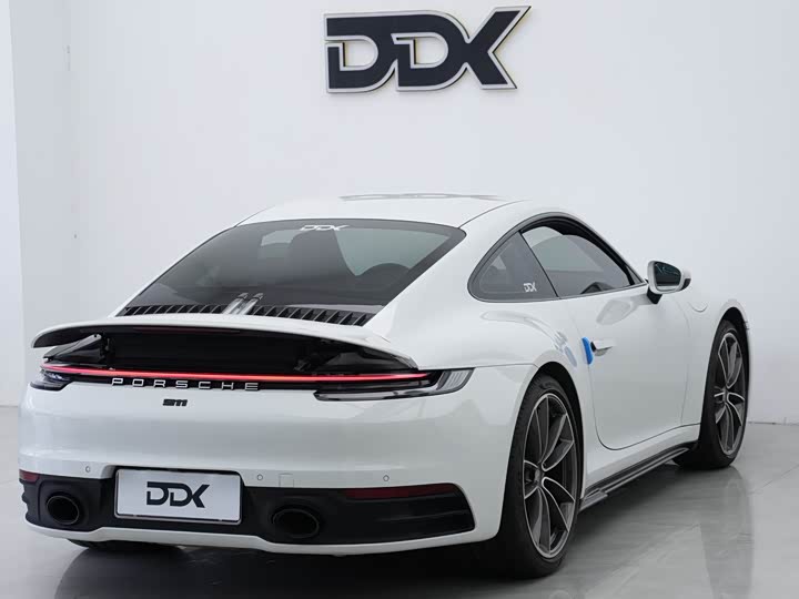 Porsche 911, 2022 — фото 5 из 9