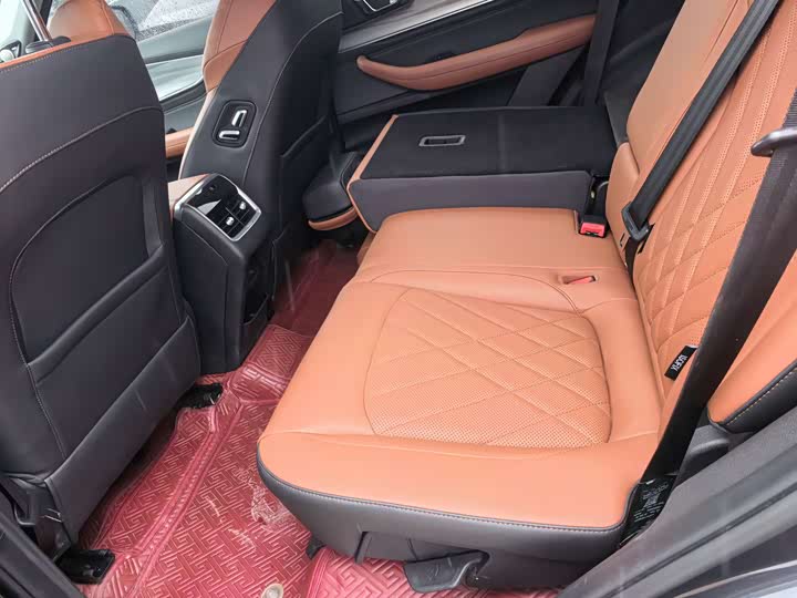 Chery Tiggo 8 Plus, 2022 — фото 8 из 9