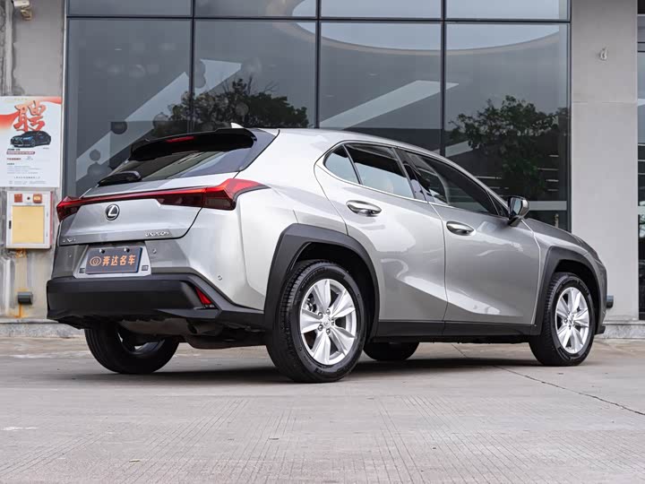 Lexus UX, 2022 — фото 3 из 9